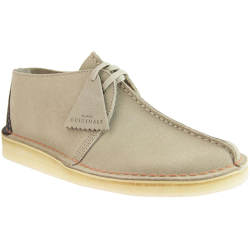 Clarks Originals Desert Trek Centre Seam Shoes in Sand