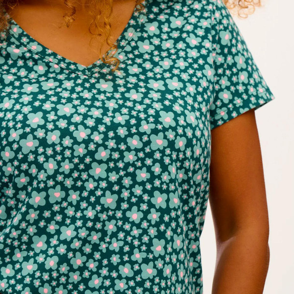 Sugarhill Brighton Eva V-Neck T-shirt in Dark Green Field of Daisies