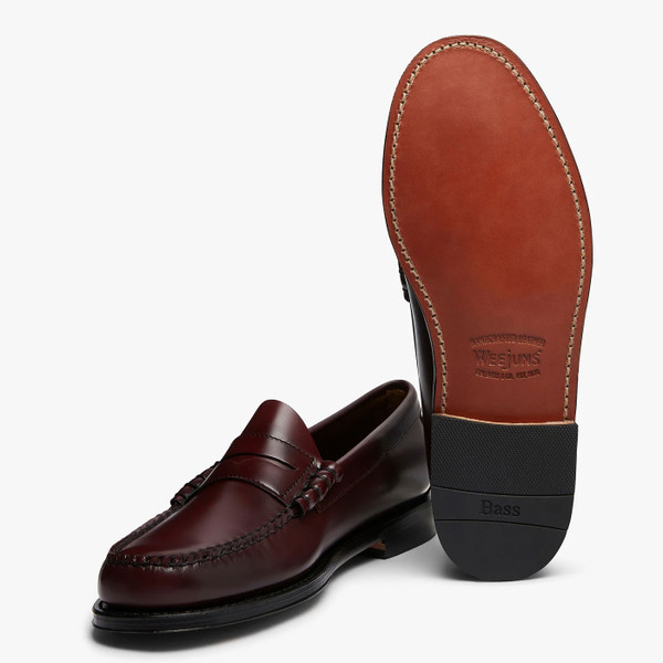 Leather sole on Bass Weejuns Heritage Larson 60s Mod Ivy league Penny Loafers in Wine