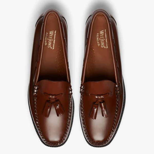 Overhead of GH Bass Larkin Easy Weejun Moccasin Loafers in Mid Brown Leather & Rubber Sole