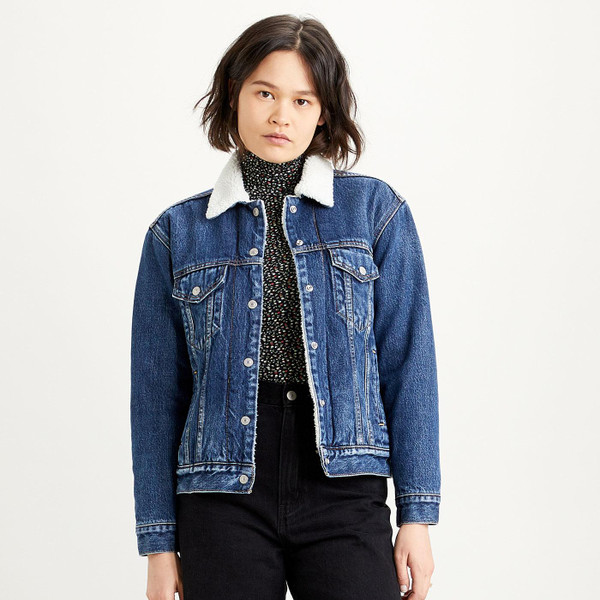 Levi's Women's Retro 70s Denim Sherpa Collar Trucker Jacket in Rough and Tumble Blue