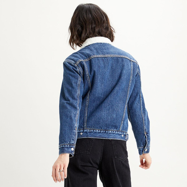 Levi's Women's Retro 70s Denim Sherpa Collar Trucker Jacket in Rough and Tumble Blue