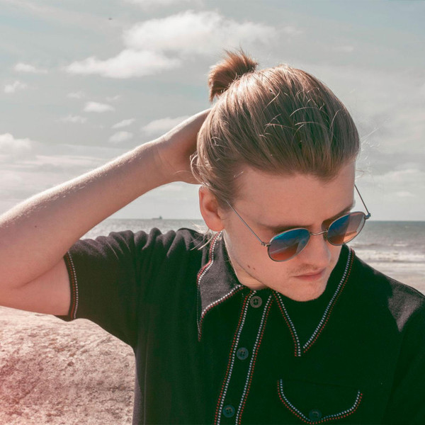 Madcap England Men's Retro Mod Big Collar Short Sleeve Crawdaddy Polo in Black