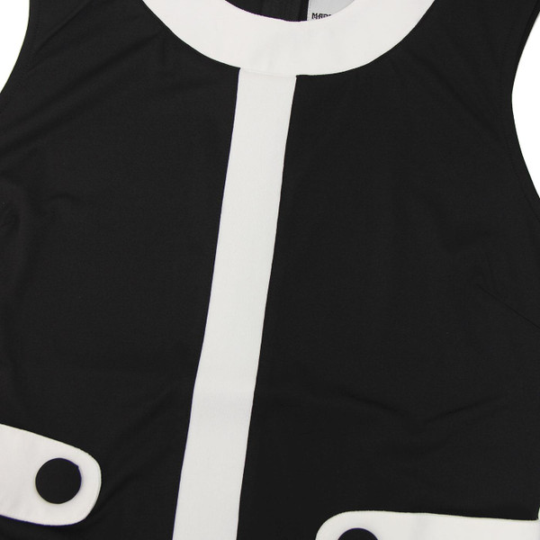 Madcap England á Gogo Retro 1960s Mod Stripe Panel Mini Dress with Side Tabs in Black