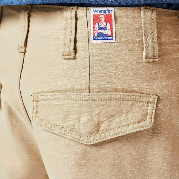 Wrangler Casey Jones Men's Military Cargo Shorts in Saddle 112350908