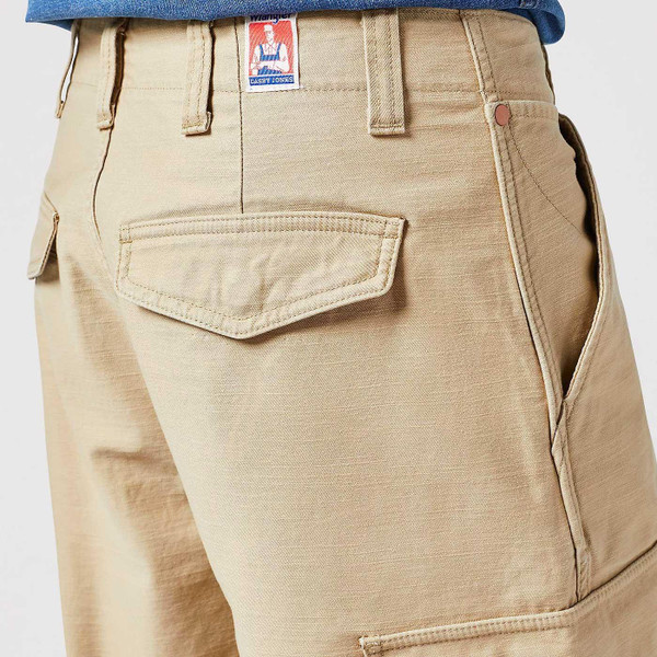 Wrangler Casey Jones Indie Cargo Shorts in Saddle 112350908