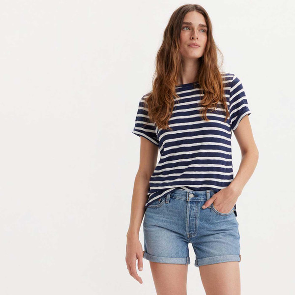 Levi's 501 Women's Retro Rolled Denim Shorts in Must Be Mine 299610035