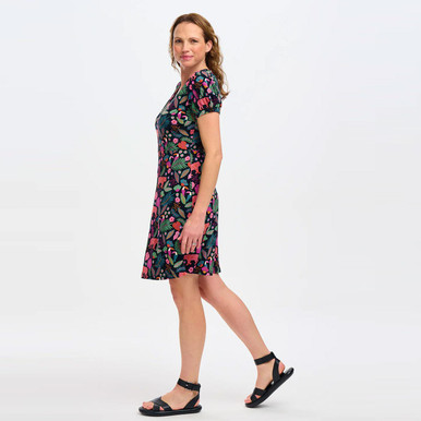 Sugarhill Brighton Annette Jersey V-Neck Dress in Tigers & Toucans Black D1080