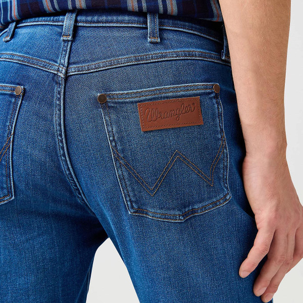 Wrangler Larston Medium Stretch Men's Denim Jeans in Dandelion Summer 112362458