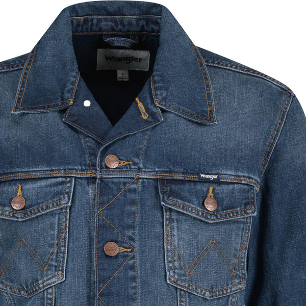 wrangler mens retro 70s classic denim trucker jacket mid blue stone wash wrangler mens retro 70s classic denim trucker jacket mid blue stone wash