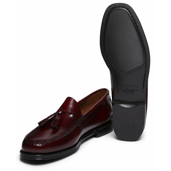 Rubber sole on GH Bass Larkin Easy Weejun Tassel Loafer Shoes in Wine Leather & Rubber Sole