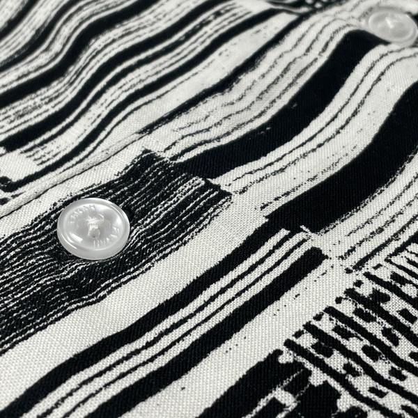 Farah Chiltern Retro 1980s Archive Print Short Sleeve Shirt in Black F4WSF055 010