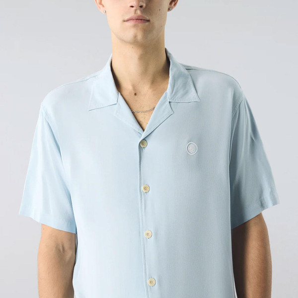 Pretty Green Retro 70s Islington Cuban Collar Shirt in Sky Blue