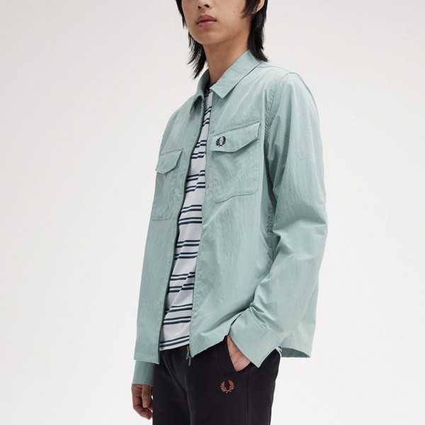 Fred Perry Men's M5684 959 Black Badge Overshirt in Silver Blue