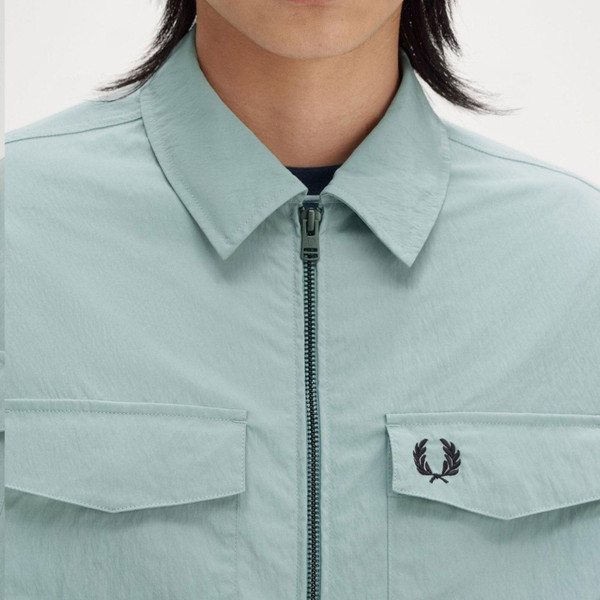 Fred Perry Men's M5684 959 Black Badge Overshirt in Silver Blue