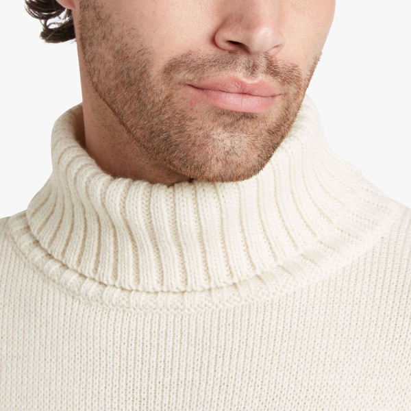 Roll neck knit rib detail on Gloverall Submariner Retro Wool Roll Neck Jumper in Ecru