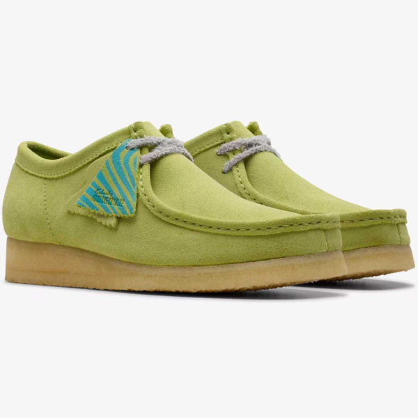 Clarks Originals Wallabee Suede Men's Retro 70s Shoes in Pale Lime 26175855