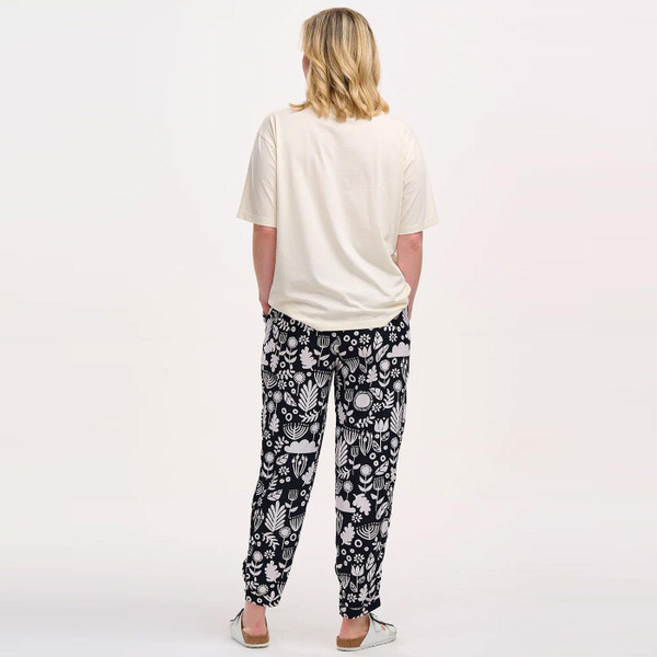 Sugarhill Brighton Debbs Trousers Folk Floral Mono in Black/White TR0093
