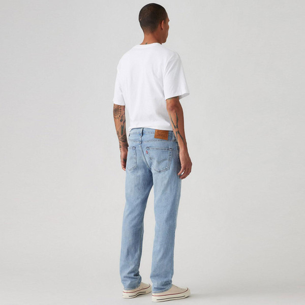 Levi's 511 Slim Lightweight Linen+ Jeans in On the Horizon Model Photo Back