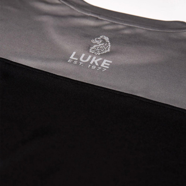 Luke Peak Performance Retro T-shirt in Concrete Pictured Close up on Back