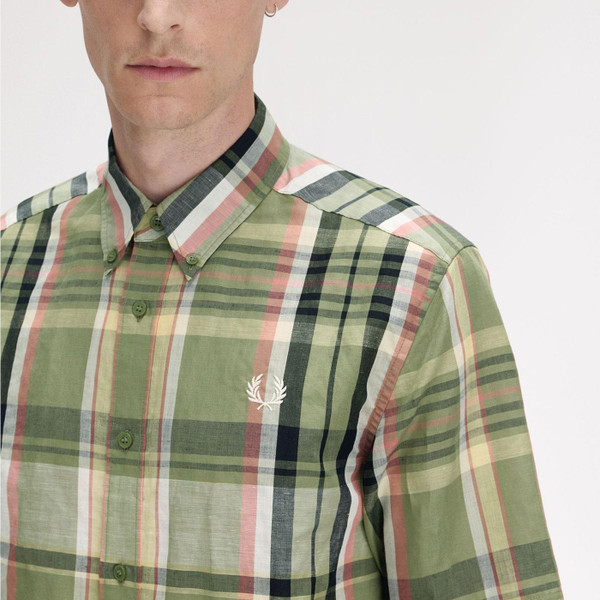 Collar close up on Fred Perry Madras Check Linen Blend Short sleeve Summer Shirt in Olive Mint