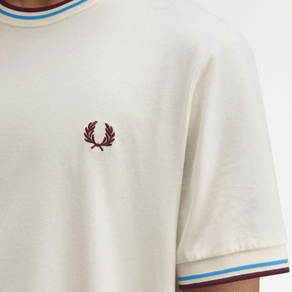 Fred Perry M1588 Retro Twin Tipped T-shirt in Ecru and Oxblood M1588V Z46 Close Up Fred Perry M1588 Retro Twin Tipped T-shirt in Ecru and Oxblood M1588V Z46 Close Up