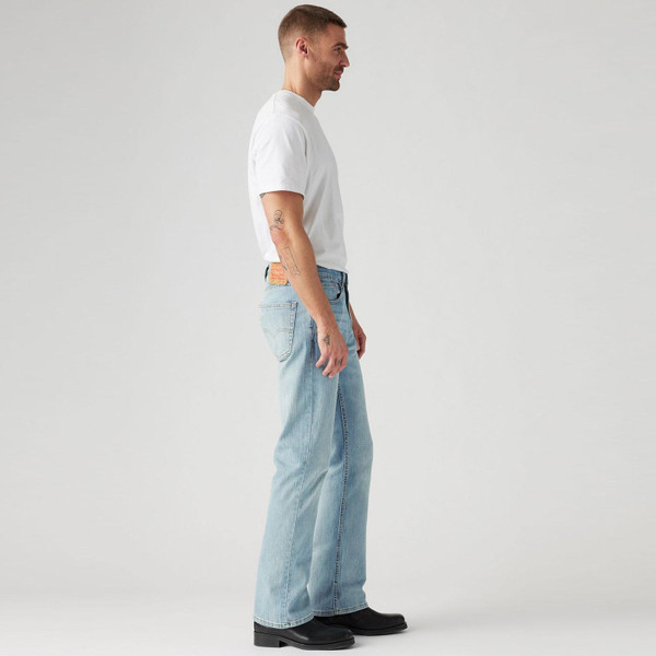 Levi's 527 Slim Bootcut Jeans in Here We Go 055270672 Model Photo 4