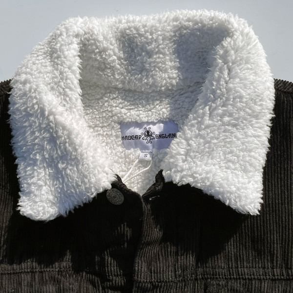 Sherpa Collar on Madcap England Woburn Sherpa Lined Trucker Jacket in Black