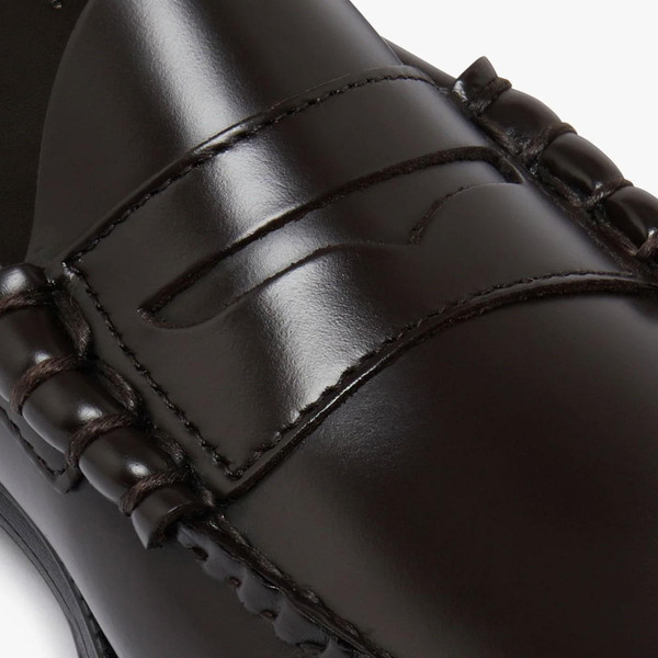 GH Bass Weejun II Easy Weejuns Moc Penny Loafers in Chocolate Brown BA11711D 0CH Close Up