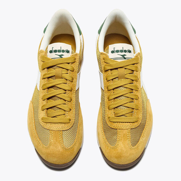 Diadora Cross Low Profile Retro 80s Trainers in Harvest Gold Photo From Above