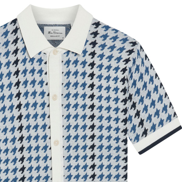 Ben Sherman Men's Mod Houndstooth Button Through Polo Shirt in Ivory Close Up Picture