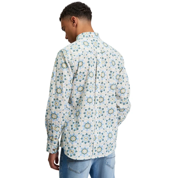 Picture of Model wearing the Ben Sherman British Craft Retro Ornate Print Button Down Shirt in Ivory taken from back