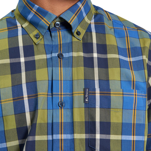 Close up of the check pattern on the Ben Sherman Men's Mod Revival Classic Check Button Down Short Sleeve Shirt in Green