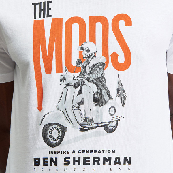 Ben Sherman Men's Mod Scooter Poster T-shirt in White 1013197 010 close up picture