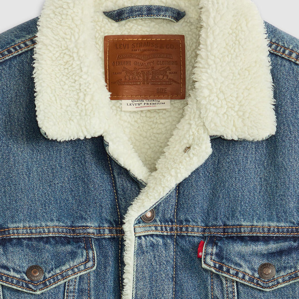 Close up of the sherpa collar on the Levi's Type 3 Sherpa Denim Jacket in Stonewash 163650292