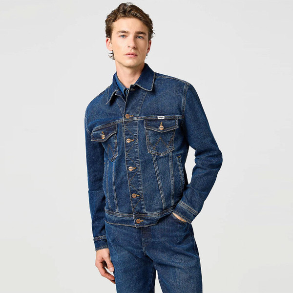 Wrangler Men's Mod Regular Classic Denim Jacket in Meadow Haze pictured on model