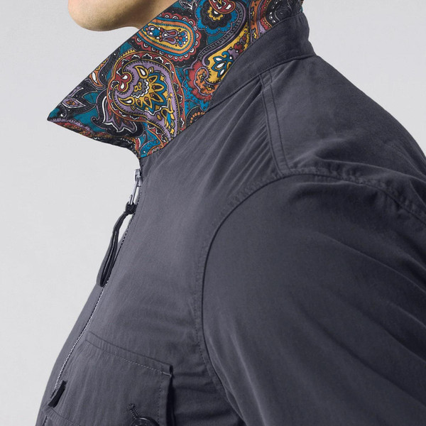 Pretty Green Feltham Men's Mod Zip Through Overshirt in Navy G25Q3MUOVR118 close up on collar