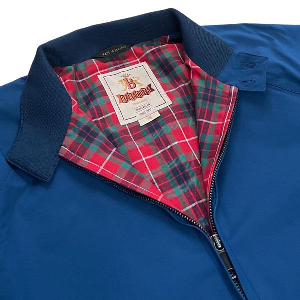 Baracuta G9 Harrington Jacket in Limoges Blue Made in England close up on collar and lining