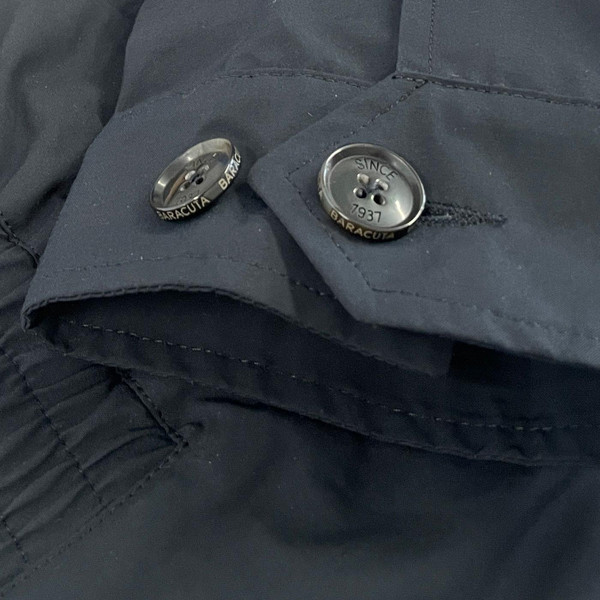 Baracuta G18 Made in England Shirt Collar Harrington Jacket in Dark Navy cuff detail