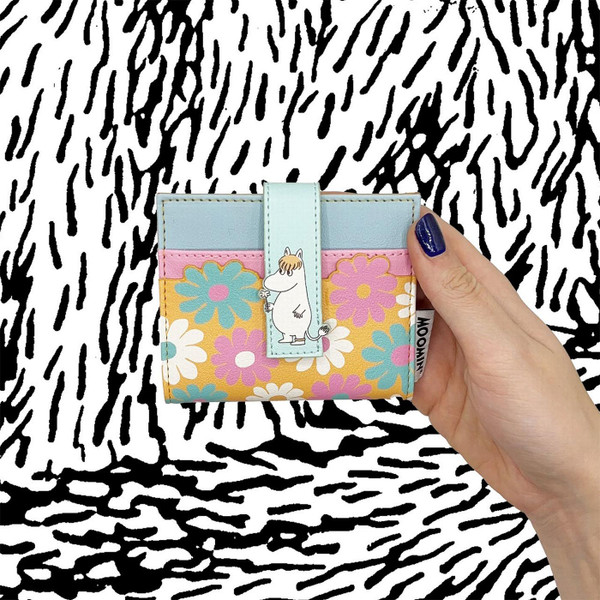 House of Disaster Moomin Flower Fold Over Cardholder - Retro Gifts - Pictured in hand with stripe background