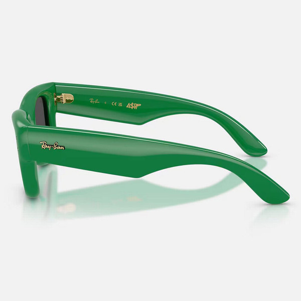 Ray-Ban ASAP Rocky Retro 80s Wayfarer Puffer Sunglasses in Green - Side View
