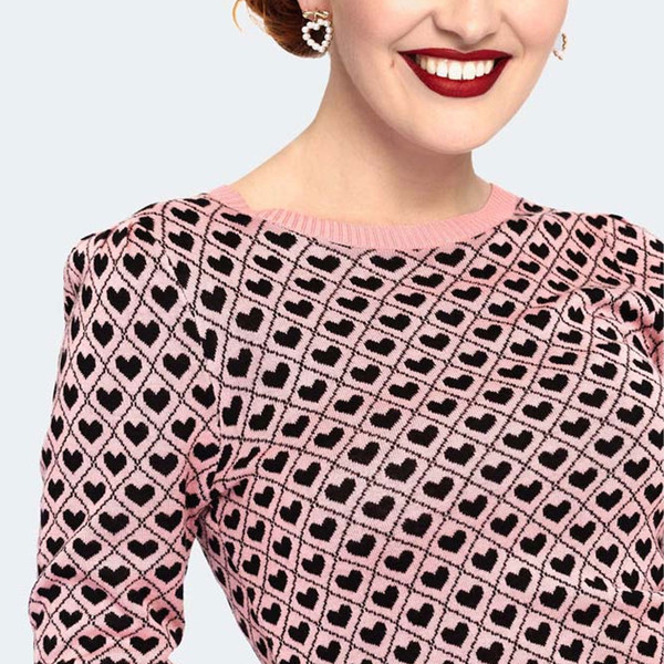 Neckline and Knit Detail on Voodoo Vixen Retro 50s Geometric Heart Pattern 50s Sweater in Pink