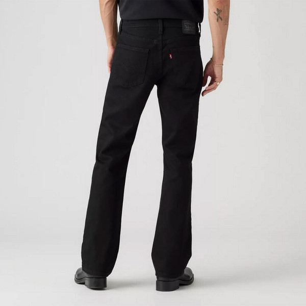 Model Wearing Levi's 527 Slim Bootcut Men's Denim Jeans in Native Cali Black 055270539 - Back View Close Up