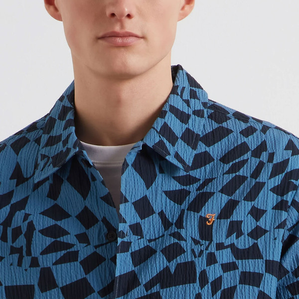 Collar and print detail on Farah Vintage Mens Angelo Retro 60s Op-Art Print Dobby Short Sleeve Shirt in True Navy