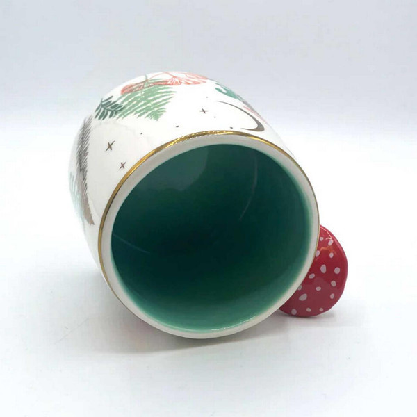House of Disaster Forage Cream Retro Toadstool and Fern Mug in Box - Retro Gifts - Inside View