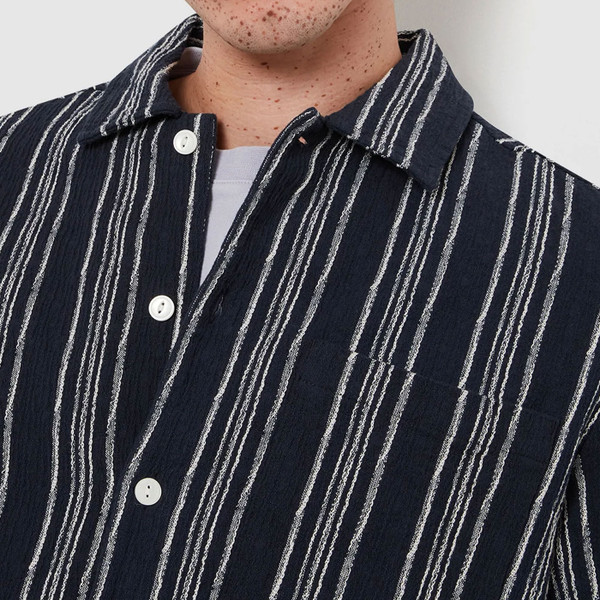 Fabric detail on Farah Vintage Mens Simon Retro Fine Stripe Short Sleeve Dobby Textured Shirt Navy