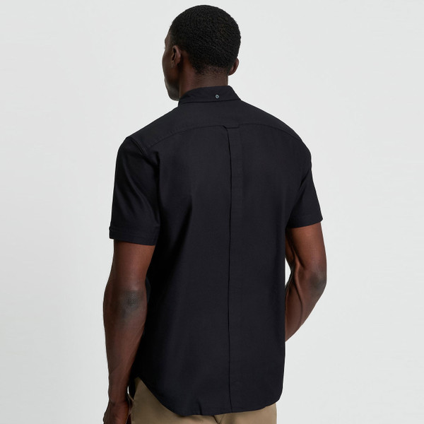 Back of Ben Sherman Mod Short Sleeve Oxford Shirt Black