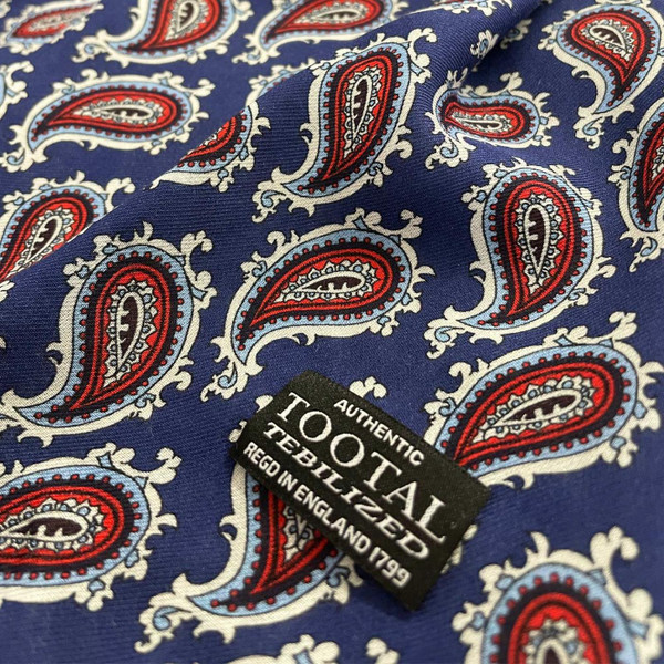 Tootal Men's 1960s Mod Bold Rayon Paisley Fringed Scarf in Navy Blue - Label Detail