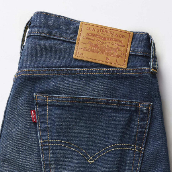 Levi's 501 Original Straight Fit Denim Jeans On The Borderline Blue - Folded View