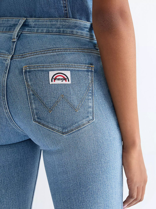 Wrangler Women's retro 70s Light Blue Denim Flares in Velvet Sky - Women's Flared Jeans - Close Up Back